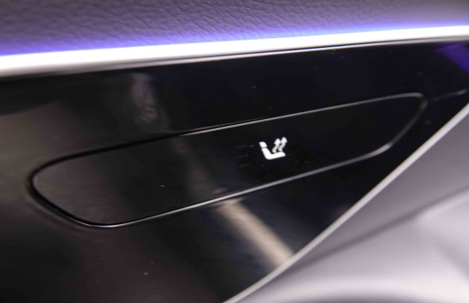 MERCEDES_MERCEDES_EKLASSE_2548881_21.jpg MERCEDES_MERCEDES_EKLASSE_2548881_21.jpg