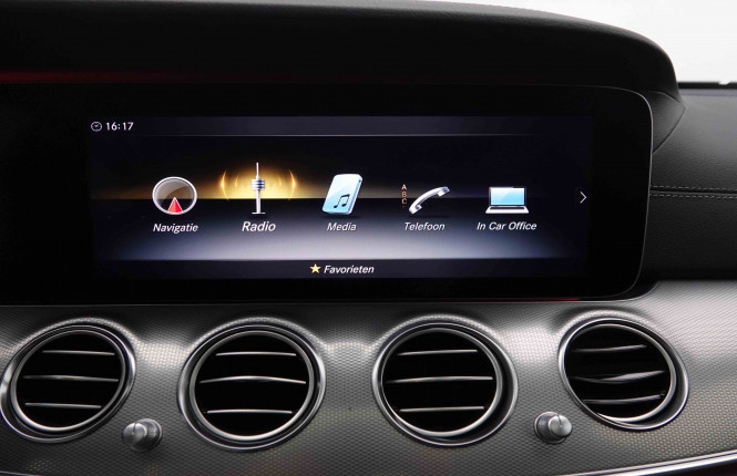 MERCEDES_MERCEDES_EKLASSE_2549663_17.jpg