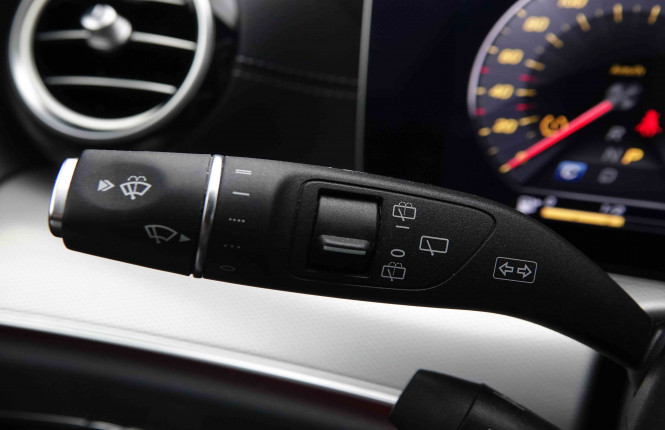MERCEDES_MERCEDES_EKLASSE_2549663_21.jpg