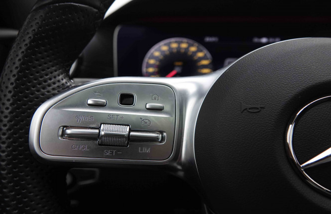 MERCEDES_MERCEDES_EKLASSE_2549663_23.jpg