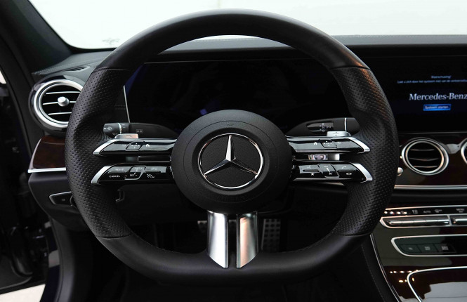 MERCEDES_MERCEDES_EKLASSE_2654598_10.jpg
