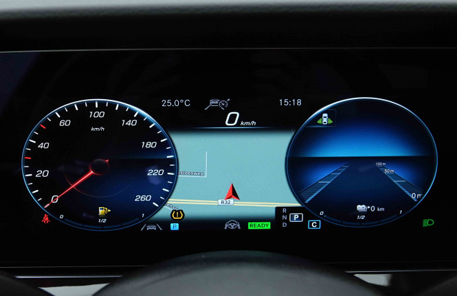 MERCEDES_MERCEDES_EKLASSE_2654598_18.jpg