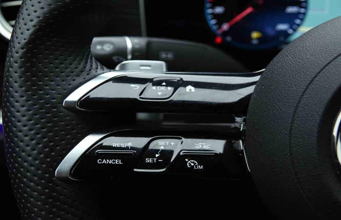MERCEDES_MERCEDES_EKLASSE_2654598_21.jpg