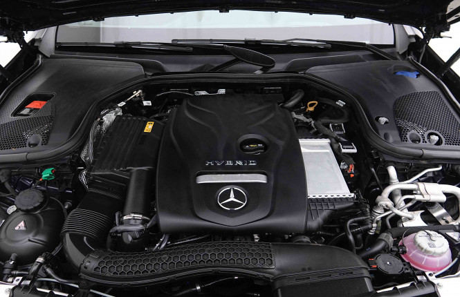 MERCEDES_MERCEDES_EKLASSE_2654598_29.jpg