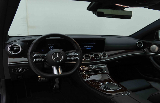 MERCEDES_MERCEDES_EKLASSE_2654598_8.jpg