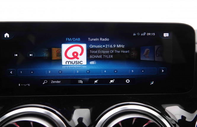 MERCEDES_MERCEDES_EQA_2549822_12.jpg