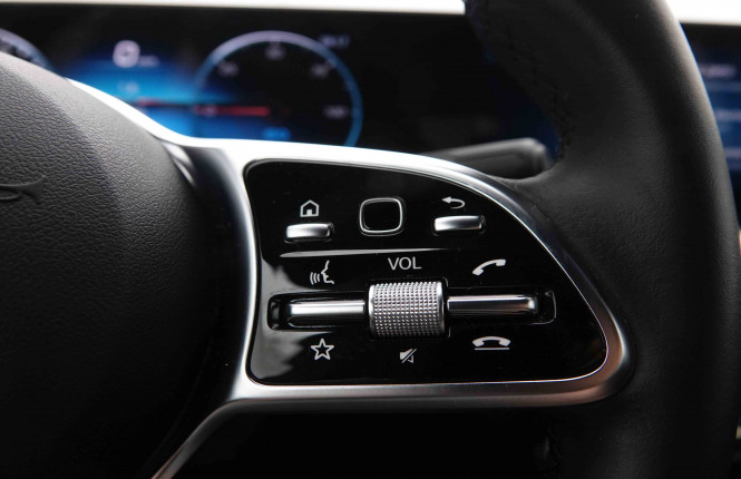 MERCEDES_MERCEDES_EQA_2549822_22.jpg