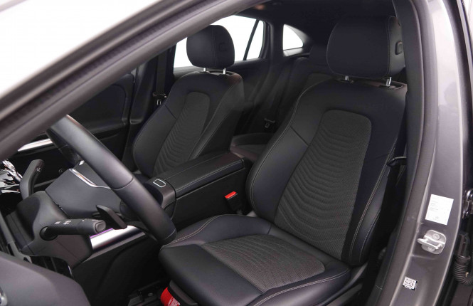 MERCEDES_MERCEDES_EQA_2549822_7.jpg