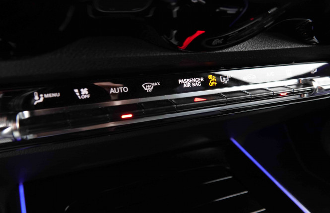 MERCEDES_MERCEDES_EQB_2551260_15.jpg MERCEDES_MERCEDES_EQB_2551260_15.jpg