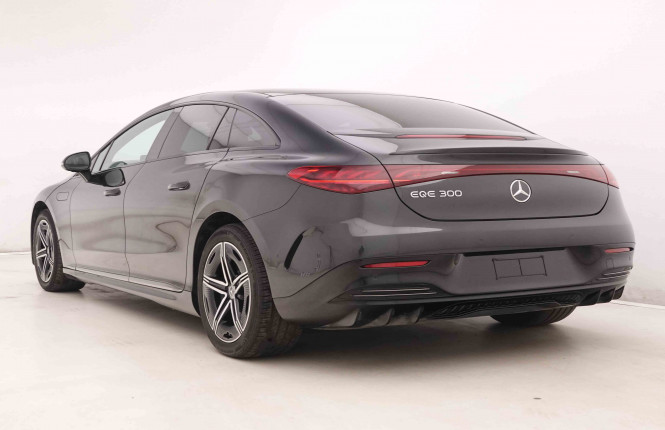 MERCEDES_MERCEDES_EQE_2550765_28.jpg