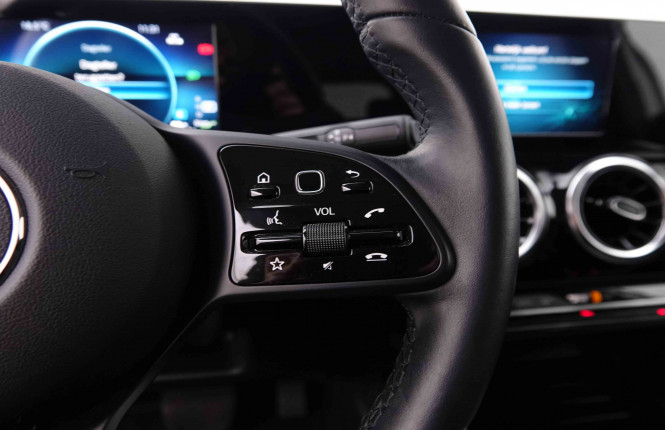 MERCEDES_MERCEDES_GLA_2549768_20.jpg