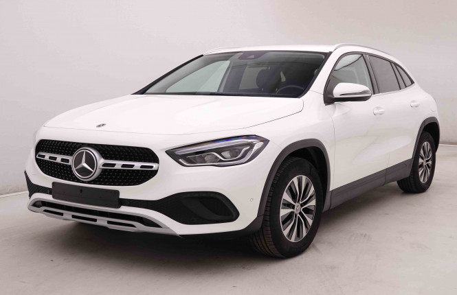 MERCEDES_MERCEDES_GLA_2549768_25.jpg