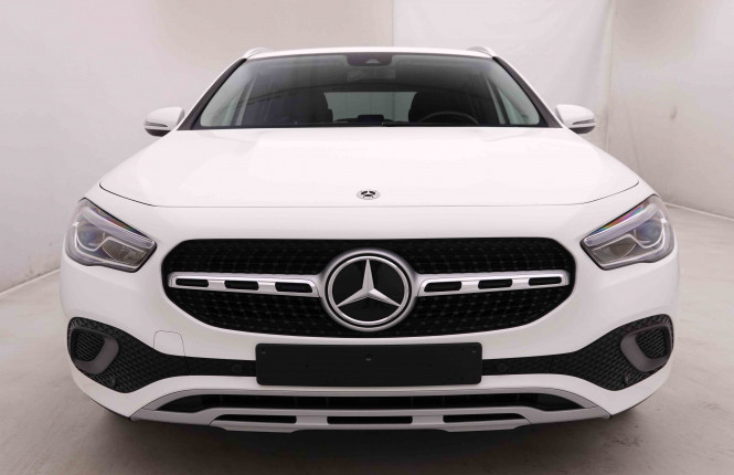 MERCEDES_MERCEDES_GLA_2549768_26.jpg