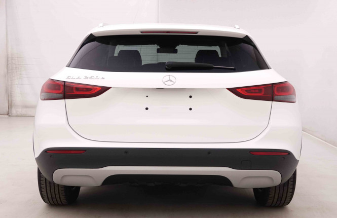 MERCEDES_MERCEDES_GLA_2549768_29.jpg