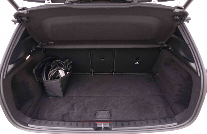 MERCEDES_MERCEDES_GLA_2549768_5.jpg