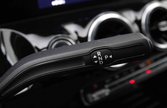 MERCEDES_MERCEDES_GLA_2550247_20.jpg
