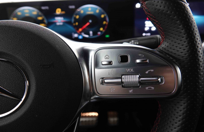 MERCEDES_MERCEDES_GLA_2550247_22.jpg