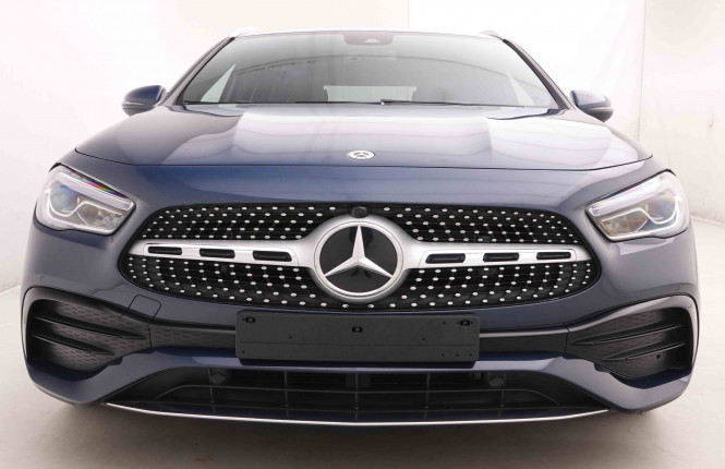 MERCEDES_MERCEDES_GLA_2550247_28.jpg