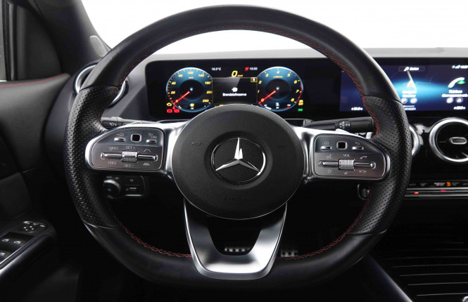 MERCEDES_MERCEDES_GLA_2550247_8.jpg