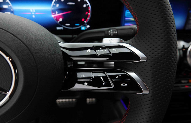 MERCEDES_MERCEDES_GLA_2653220_19.jpg