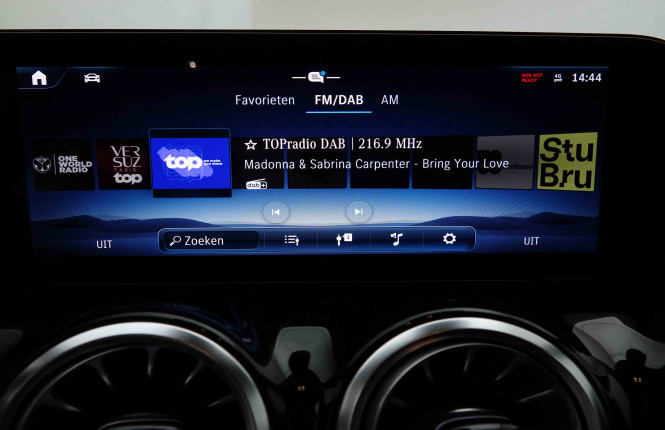 MERCEDES_MERCEDES_GLA_2653220_9.jpg