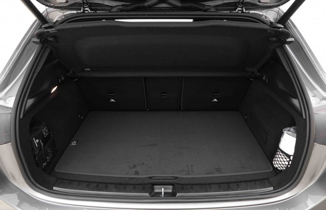 MERCEDES_MERCEDES_GLA_2653221_5.jpg MERCEDES_MERCEDES_GLA_2653221_5.jpg