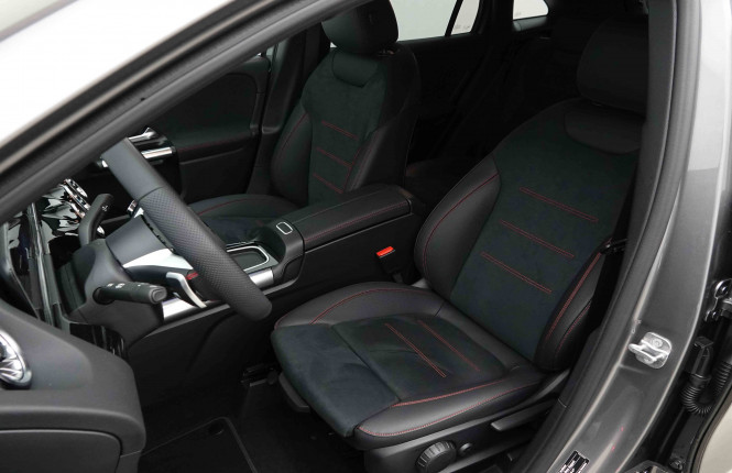 MERCEDES_MERCEDES_GLA_2653221_6.jpg MERCEDES_MERCEDES_GLA_2653221_6.jpg