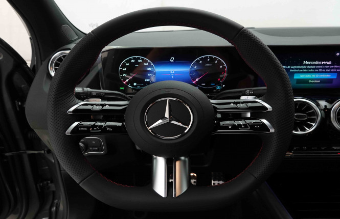 MERCEDES_MERCEDES_GLA_2653221_8.jpg MERCEDES_MERCEDES_GLA_2653221_8.jpg