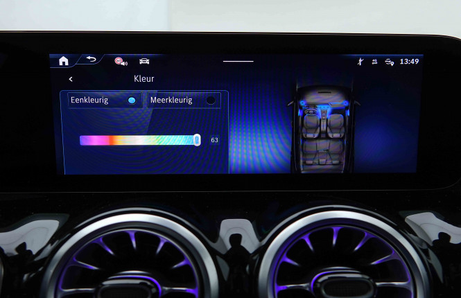 MERCEDES_MERCEDES_GLA_2655209_13.jpg