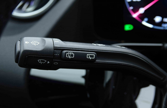 MERCEDES_MERCEDES_GLA_2655209_16.jpg