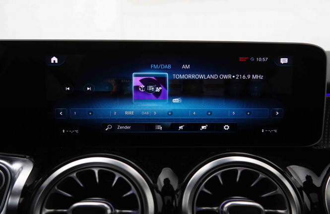 MERCEDES_MERCEDES_GLB_2550298_13.jpg