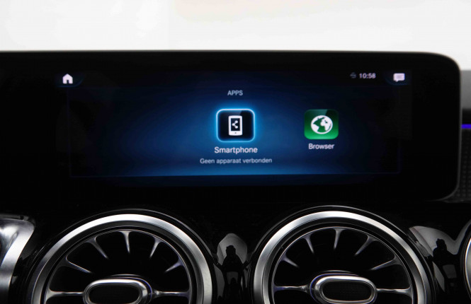 MERCEDES_MERCEDES_GLB_2550298_17.jpg
