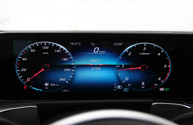 MERCEDES_MERCEDES_GLB_2550298_21.jpg
