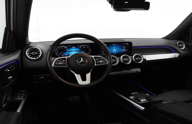 MERCEDES_MERCEDES_GLB_2550298_8.jpg