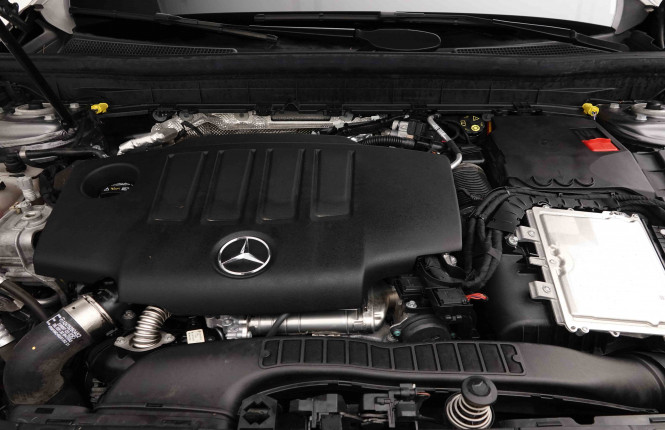 MERCEDES_MERCEDES_GLB_2654533_23.jpg