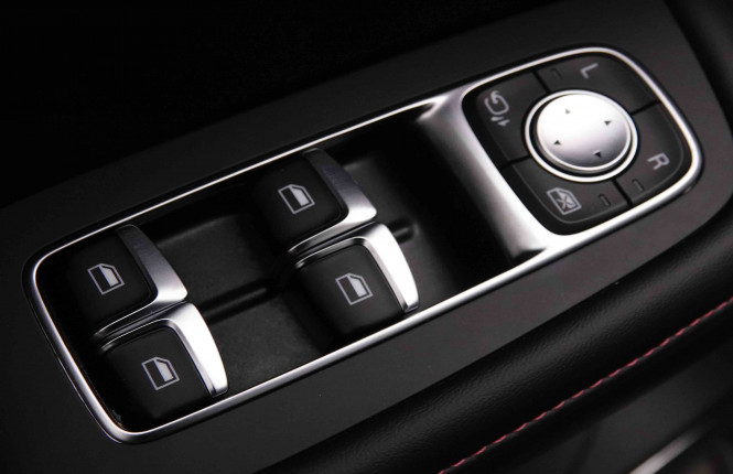 MG_MG_HS_2551573_21.jpg MG_MG_HS_2551573_21.jpg