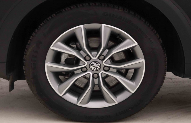 MG_MG_HS_2551573_22.jpg MG_MG_HS_2551573_22.jpg