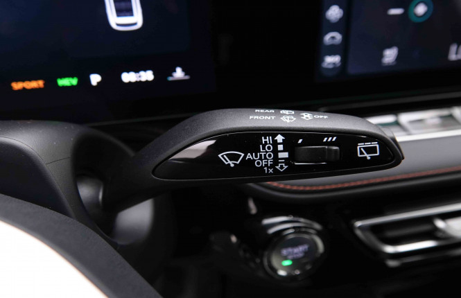 MG_MG_HS_2551722_16.jpg MG_MG_HS_2551722_16.jpg