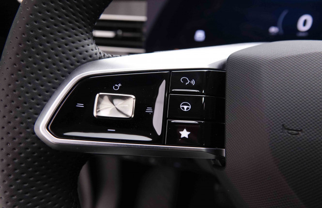 MG_MG_HS_2551722_17.jpg MG_MG_HS_2551722_17.jpg