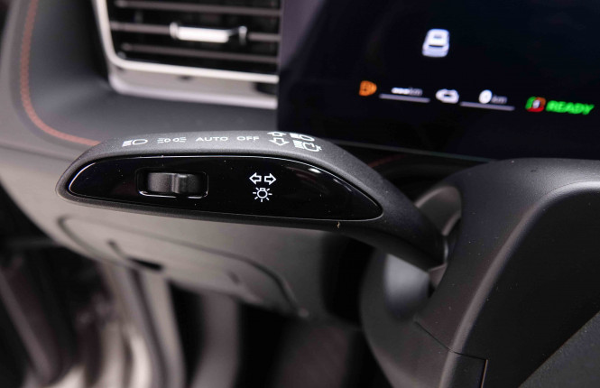 MG_MG_HS_2551750_15.jpg MG_MG_HS_2551750_15.jpg