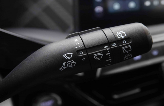 MG_MG_MG3_2549974_17.jpg MG_MG_MG3_2549974_17.jpg