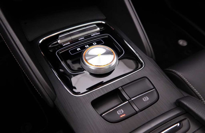 MG_MG_ZS_2551643_17.jpg MG_MG_ZS_2551643_17.jpg