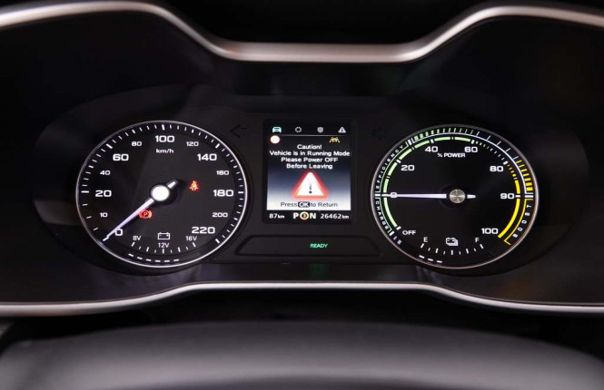 MG_MG_ZS_2551643_18.jpg MG_MG_ZS_2551643_18.jpg