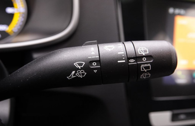 MG_MG_ZS_2551643_20.jpg MG_MG_ZS_2551643_20.jpg