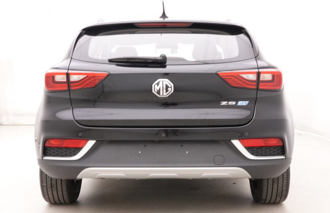 MG_MG_ZS_2551643_32.jpg MG_MG_ZS_2551643_32.jpg