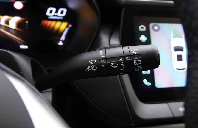 MG_MG_ZS_2652056_46.jpg MG_MG_ZS_2652056_46.jpg