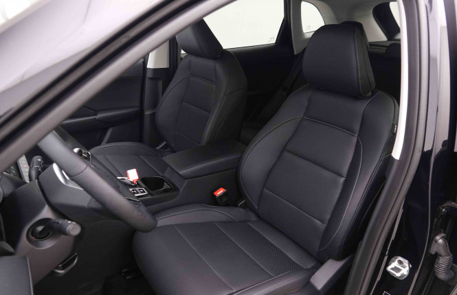 MG_MG_ZS_2652060_35.jpg MG_MG_ZS_2652060_35.jpg