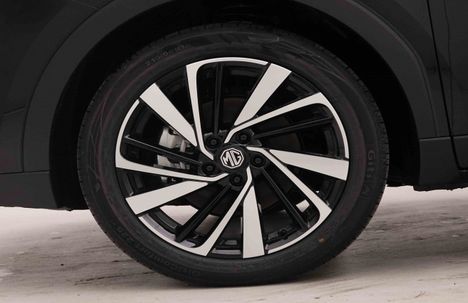 MG_MG_ZS_2652060_50.jpg MG_MG_ZS_2652060_50.jpg