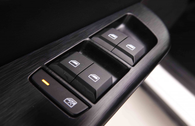 MG_MG_ZS_2652174_21.jpg MG_MG_ZS_2652174_21.jpg