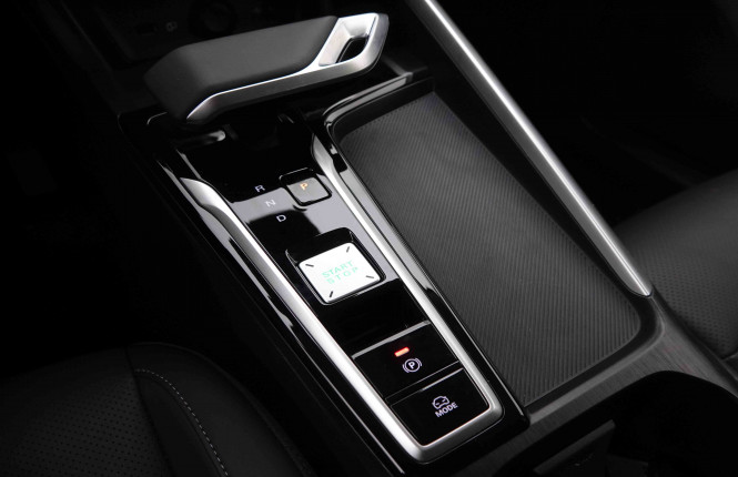 MG_MG_ZS_2652174_45.jpg MG_MG_ZS_2652174_45.jpg